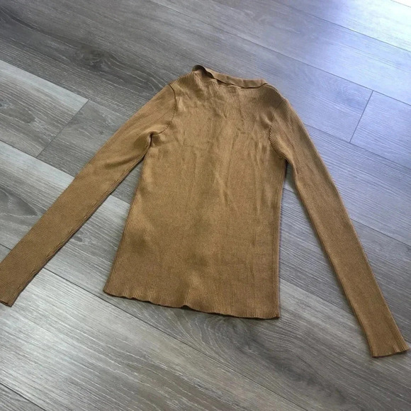 Forever 21 Bronze Cardigan Sweater And Cropped Cami Set Size Medium - Picture 8 of 16